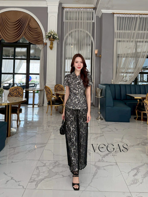 Premium Lace Collar Tops With Pleated Trousers